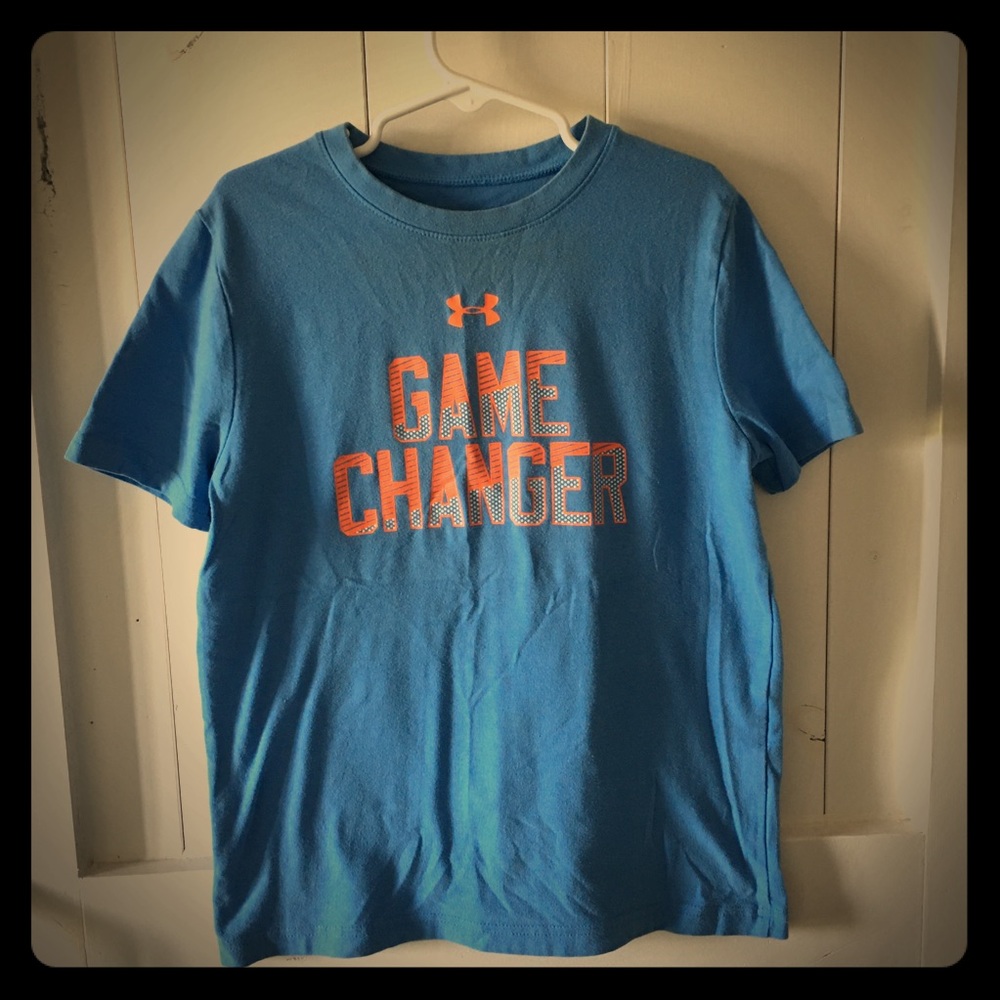 🏀Boys size small UA “game changer” shirt⚾️